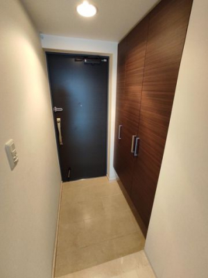 �É������Îs�O���� �̒��Ã}���V�����̌���