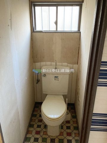�É����x���S���򒬓��� �̒��È�ˌ��Ẵg�C��