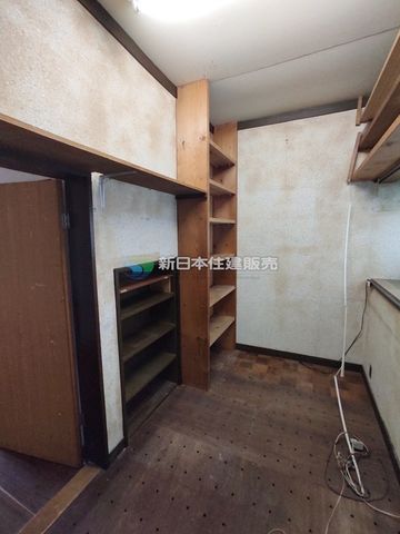 �É����O���s���u��2���ڂ̒��È�ˌ��Ă̎��[
