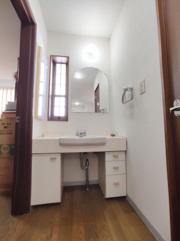 �É����O���s�����1���ڂ̒��È�ˌ��Ă̐��ʑ�E���ʏ�