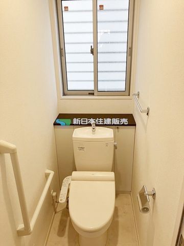 �É����ɓ��̍��s���� �̒��È�ˌ��Ẵg�C��
