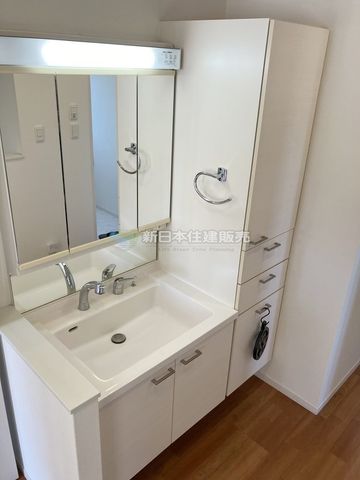 �É����ɓ��̍��s���� �̒��È�ˌ��Ă̐��ʑ�E���ʏ�