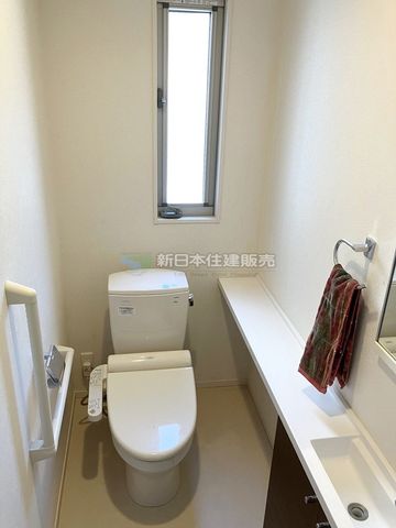�É����ɓ��̍��s���� �̒��È�ˌ��Ẵg�C��