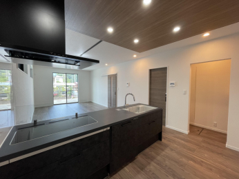 �É����x���S���������쎚�ܔ��c9-8�̐V�z��ˌ��ẴL�b�`��