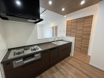 �É����x���S���������쎚�ܔ��c9-16�̐V�z��ˌ��ẴL�b�`��