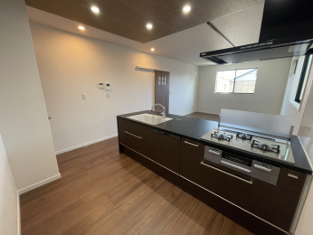 �É����x���S�������������J��579-6�̐V�z��ˌ��ẴL�b�`��