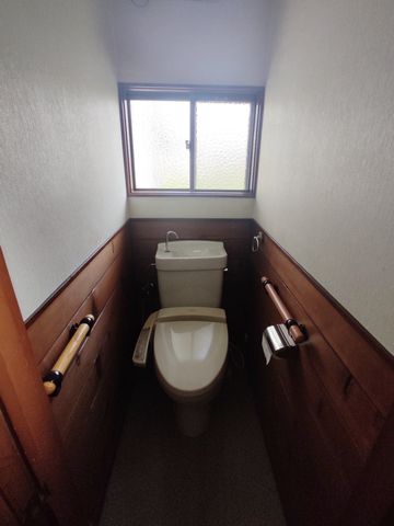 �É�����a��s�_�� �̒��È�ˌ��Ẵg�C��