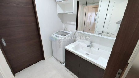 �É������Îs�����ѐ����̒��È�ˌ��Ă̐��ʑ�E���ʏ�