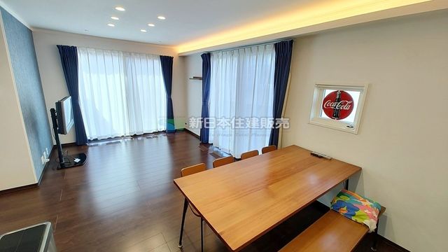 �É������Îs�����ѐ����̒��È�ˌ��Ẵ��r���O