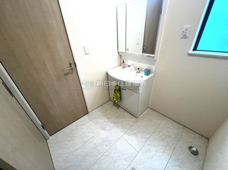 �É������Îs����c �̒��È�ˌ��Ă̐��ʑ�E���ʏ�