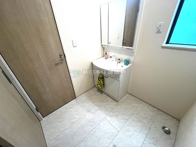 �É������Îs����c �̒��È�ˌ��Ă̐��ʑ�E���ʏ�