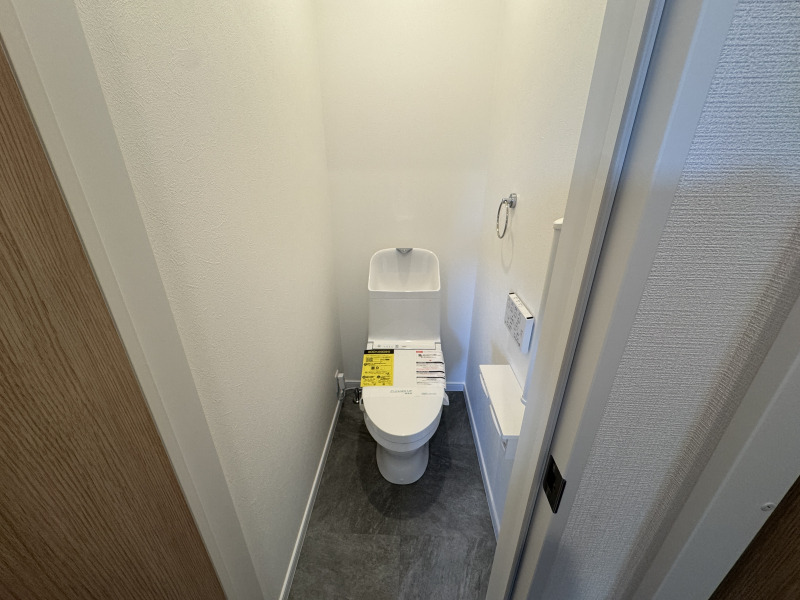 �É�������s��׎���בO175-5�A���̐V�z��ˌ��Ẵg�C��
