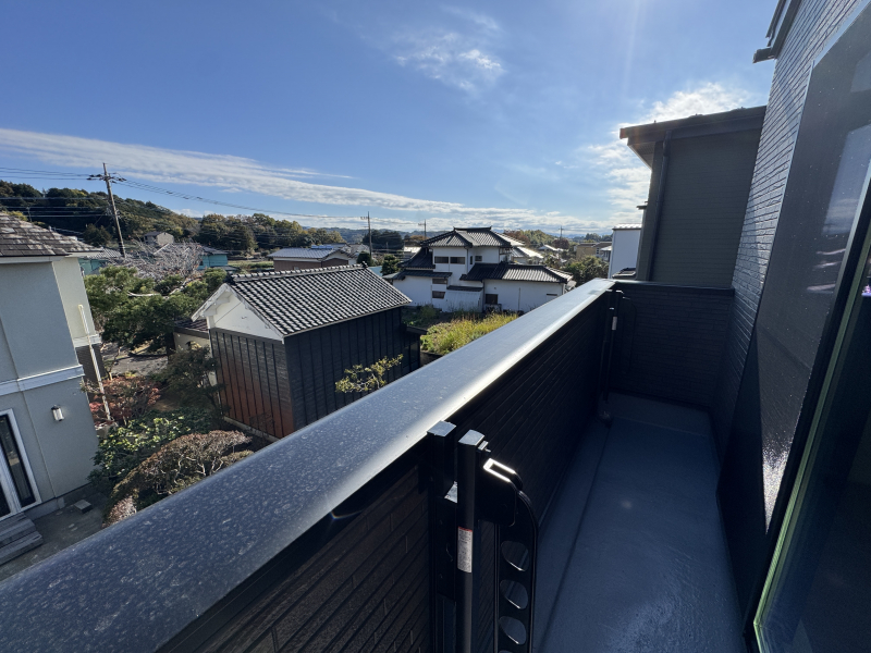 �É�������s��׎���בO175-5�A���̐V�z��ˌ��ẴL�b�`��