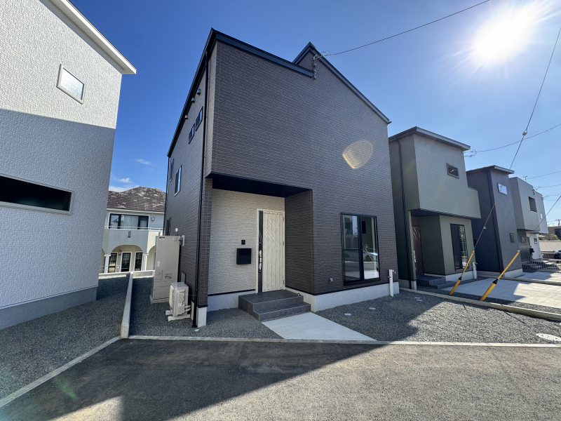 �É�������s��׎���בO175-5�A���̐V�z��ˌ��Ă̌��n�O�ώʐ^
