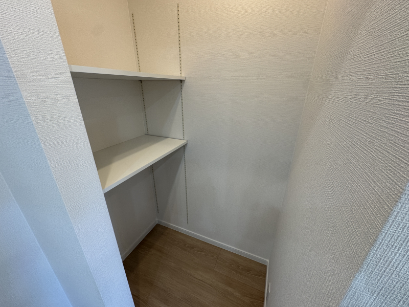 �É�������s��׎���בO175-5�A���̐V�z��ˌ��Ă̎��[