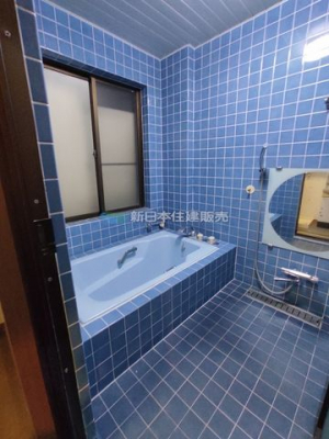 �É������Îs��蒬5���ڂ̃r���̗���