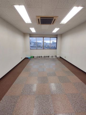 �É������Îs��蒬5���ڂ̃r���̂��̑�����