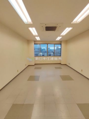 �É������Îs��蒬5���ڂ̃r���̂��̑�����