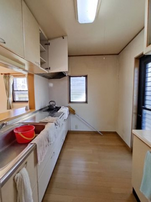 �É����O���s�J�c �̒��È�ˌ��ẴL�b�`��