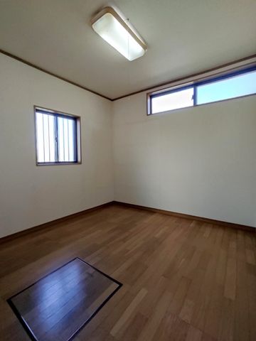 �É����O���s�J�c �̒��È�ˌ��Ă̂��̑�����