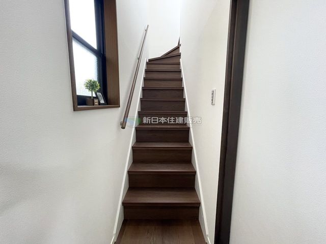 �É����O���s�т��u �̒��È�ˌ��Ẳ摜