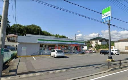 �É����O���s�т��u �̒��È�ˌ��Ă̎��ӊ�