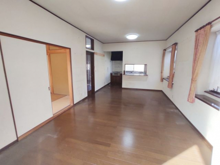 �É������Îs�剪 �̒��È�ˌ��Ẵ��r���O