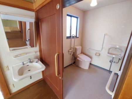 �É������Îs�剪 �̒��È�ˌ��Ẵg�C��