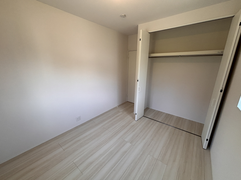 �É������Îs���ŘH������1527-11�A1527-15�A1532-15�̐V�z��ˌ��Ă̗m��