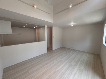 �É������Îs���ŘH������1527-11�A1527-15�A1532-15�̐V�z��ˌ��Ẵ��r���O