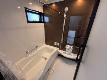 �É������Îs���ŘH������1527-12�A1527-16�̐V�z��ˌ��Ă̗���