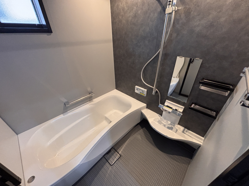 �É����O���s����73-8�̐V�z��ˌ��Ă̗���