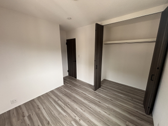 �É����O���s����73-8�̐V�z��ˌ��Ă̗m��