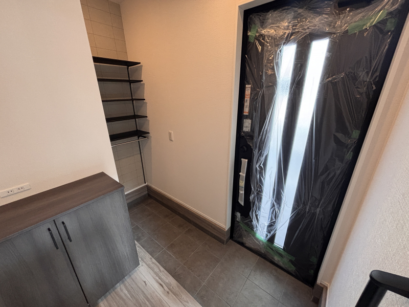�É����O���s����73-8�̐V�z��ˌ��Ă̌���