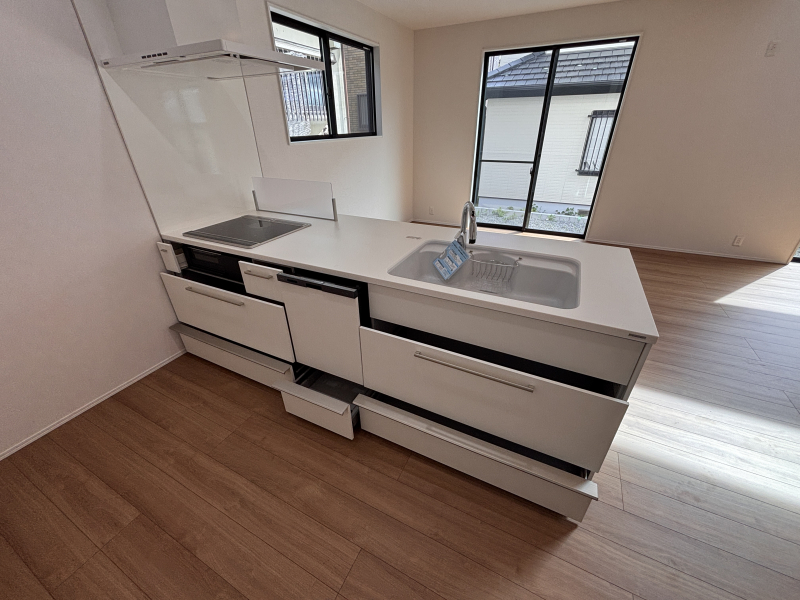 �É����O���s����73-24�̐V�z��ˌ��ẴL�b�`��