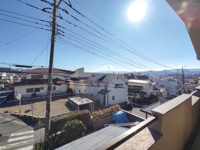 �É����O���s�x�m�r���b�W �̒��È�ˌ��Ă̂��̑�����
