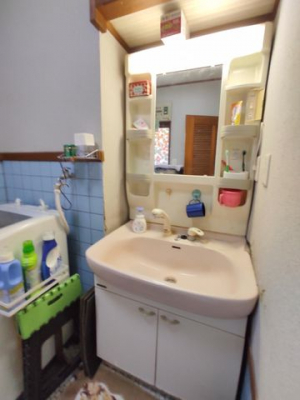 �É����O���s�x�m�r���b�W �̒��È�ˌ��Ă̐��ʑ�E���ʏ�