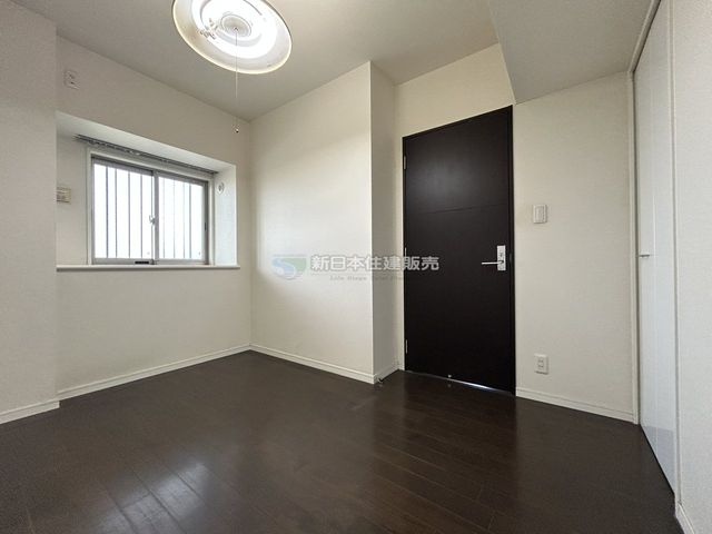 �É�������s�ɓ����c �̒��Ã}���V�����̃g�C��
