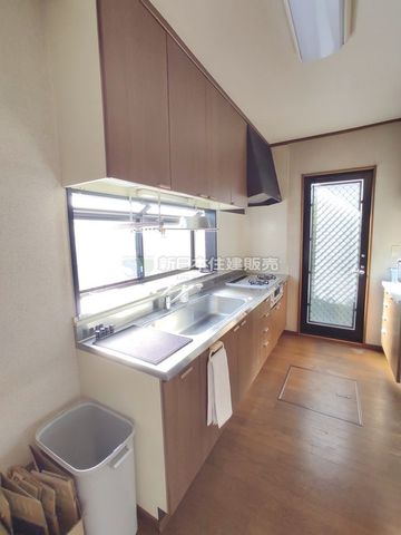 �É����c���S���쒬���J �̒��È�ˌ��ẴL�b�`��