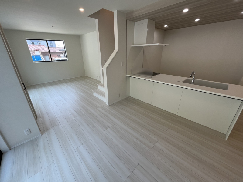 �É����O���s�뒬�c121-11�C-12�C-15�̐V�z��ˌ��Ẵ��r���O