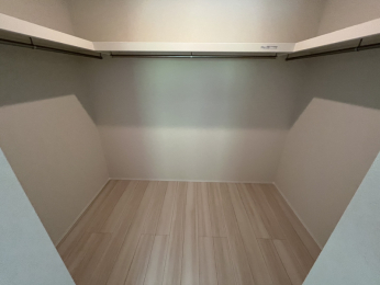 �É����O���s�뒬�c121-11�C-12�C-15�̐V�z��ˌ��Ă̎��[