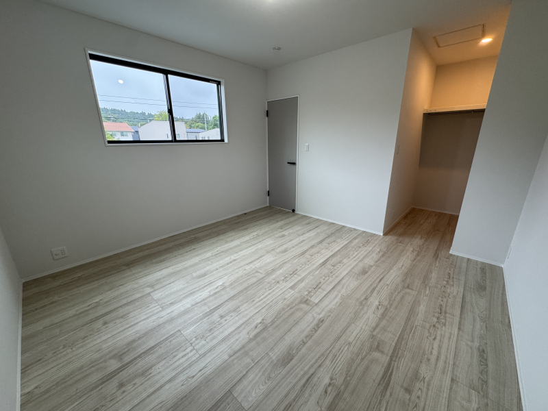 �É�����a��s��̉��꒚��1529-5�̐V�z��ˌ��Ẵ��r���O�ȊO�̋���