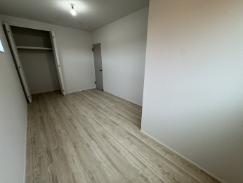 �É�����a��s��̉��꒚��1529-5�̐V�z��ˌ��Ẵ��r���O�ȊO�̋���