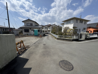 �É�����a��s��̉��꒚��1529-5�̐V�z��ˌ��Ă̑O�ʓ��H�܂ތ��n�ʐ^