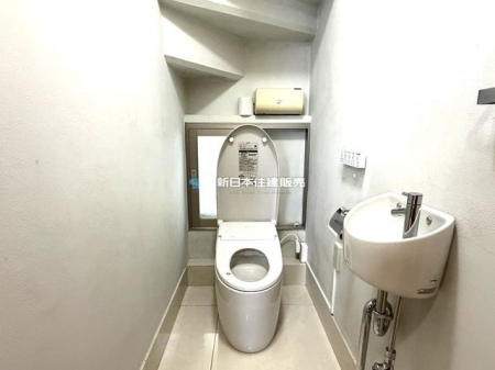 �É������Îs���Ԗ�2���ڂ̒��È�ˌ��Ẵg�C��