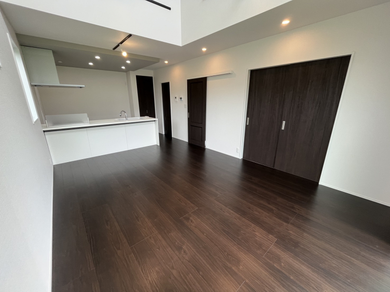 �É�������s���쎚�R����1561-15�̐V�z��ˌ��Ẵ��r���O
