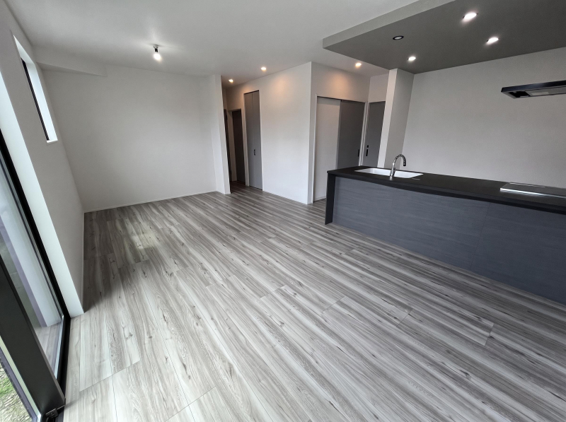 �É�������s���쎚�R����1561-13�̐V�z��ˌ��Ẵ��r���O