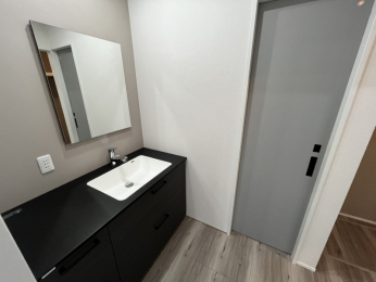 �É�������s���쎚�R����1561-13�̐V�z��ˌ��Ă̐��ʑ�E���ʏ�
