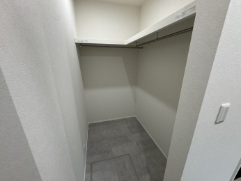 �É����c���S���쒬���䎚���R1371��40�̐V�z��ˌ��Ă̎��[