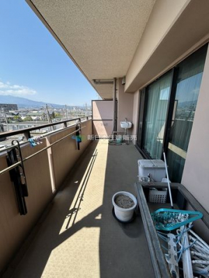 �É������Îs�剪 �̒��Ã}���V�����̃o���R�j�[